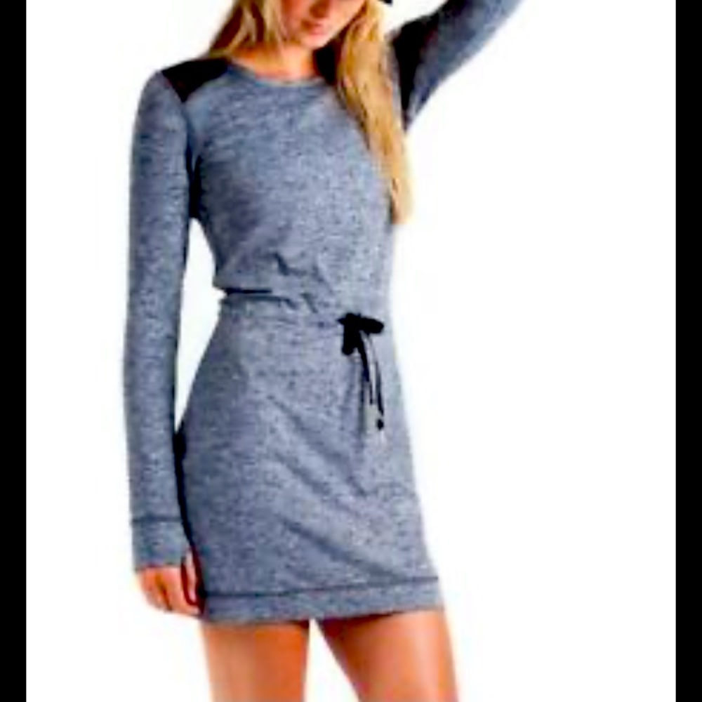 Alala weekender dress small